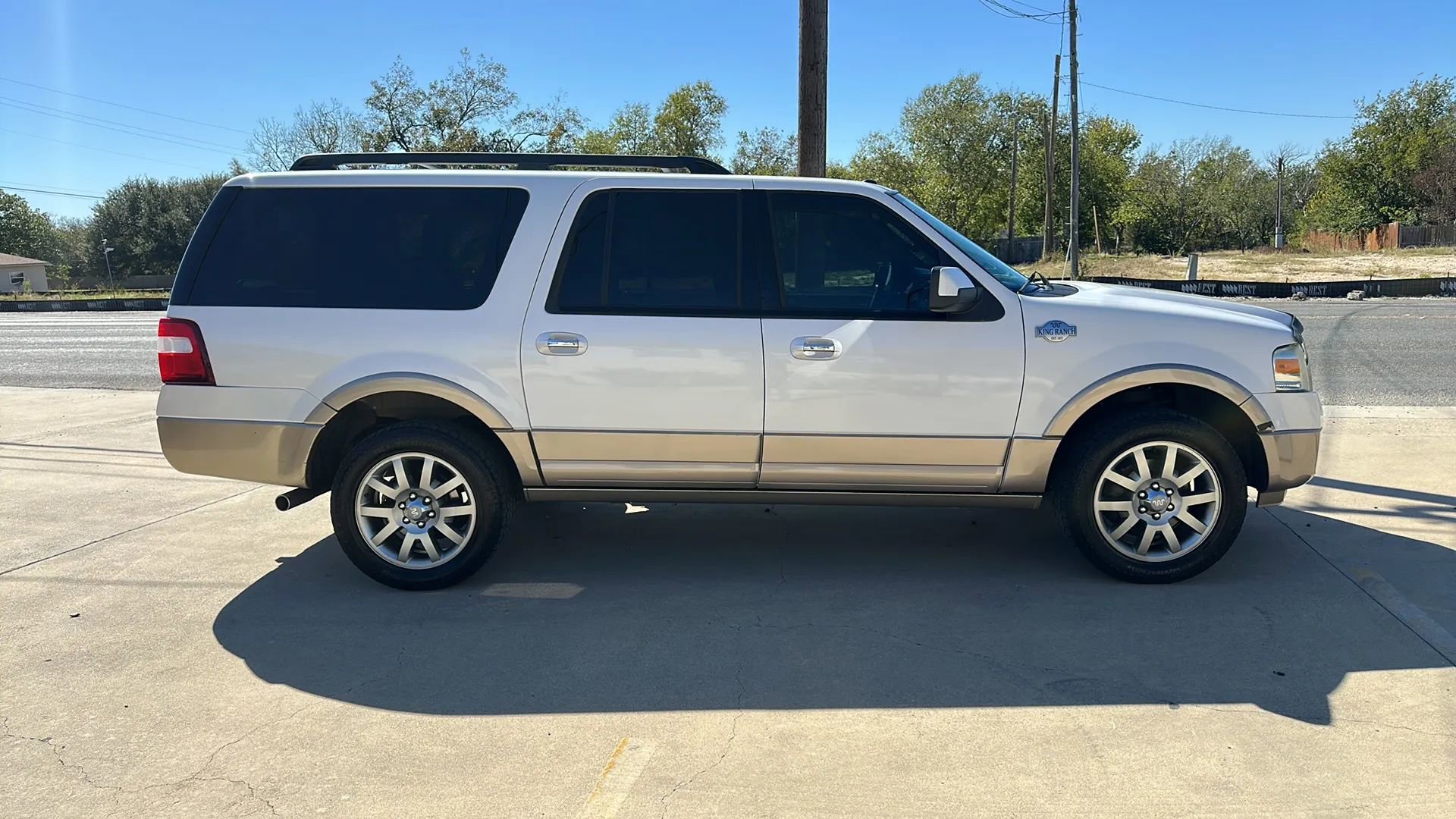 Used 2012 Ford Expedition EL King Ranch image 6