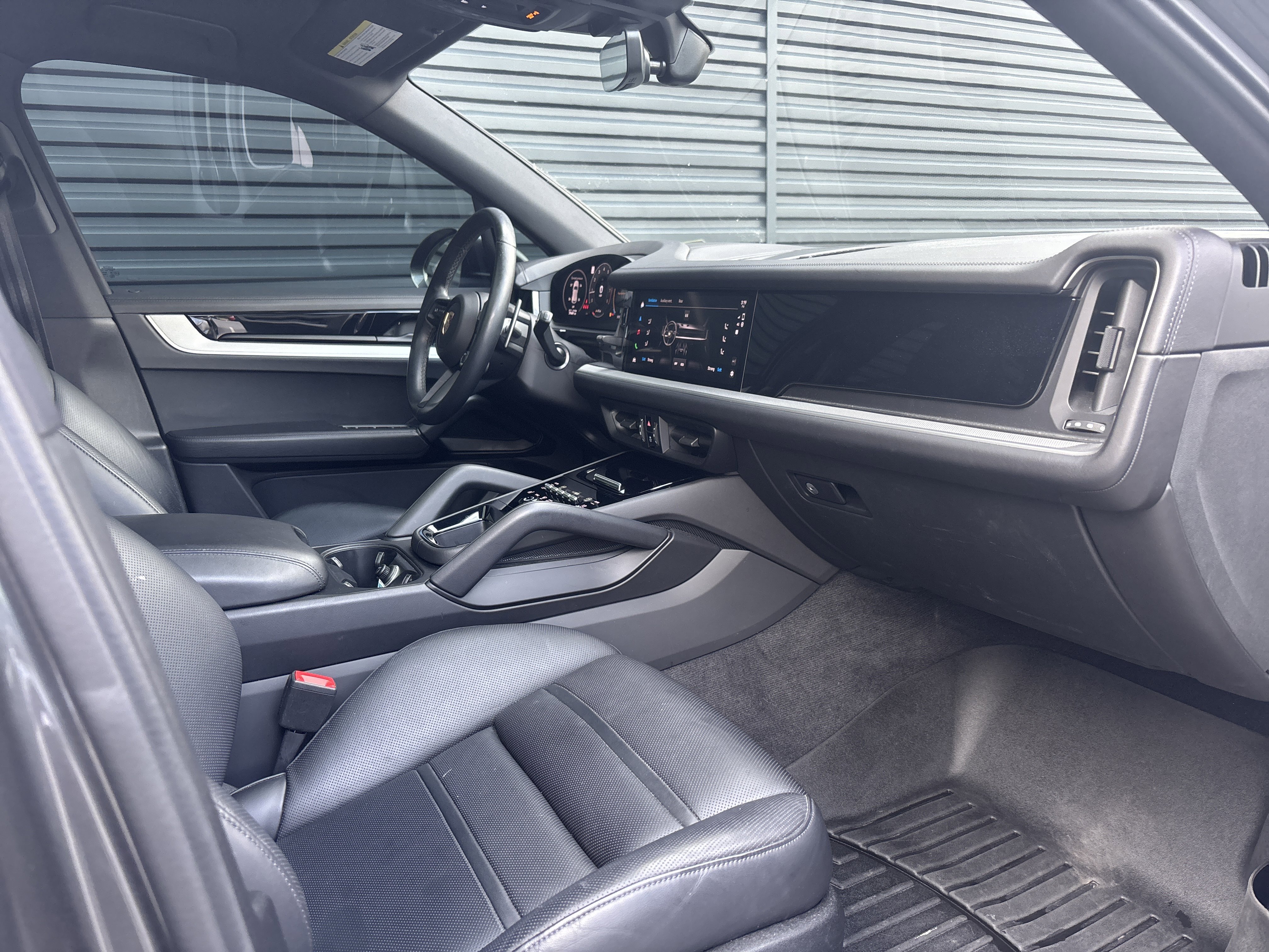 Certified 2024 Porsche Cayenne S image 12