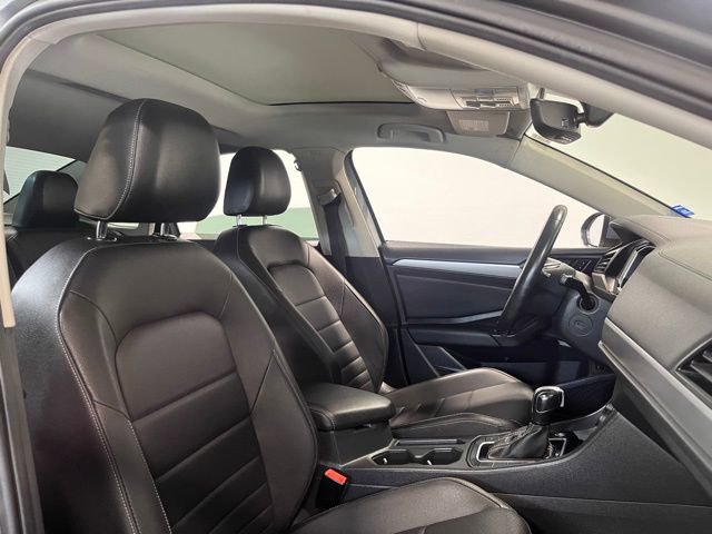 Used 2021 Volkswagen Jetta SE image 10