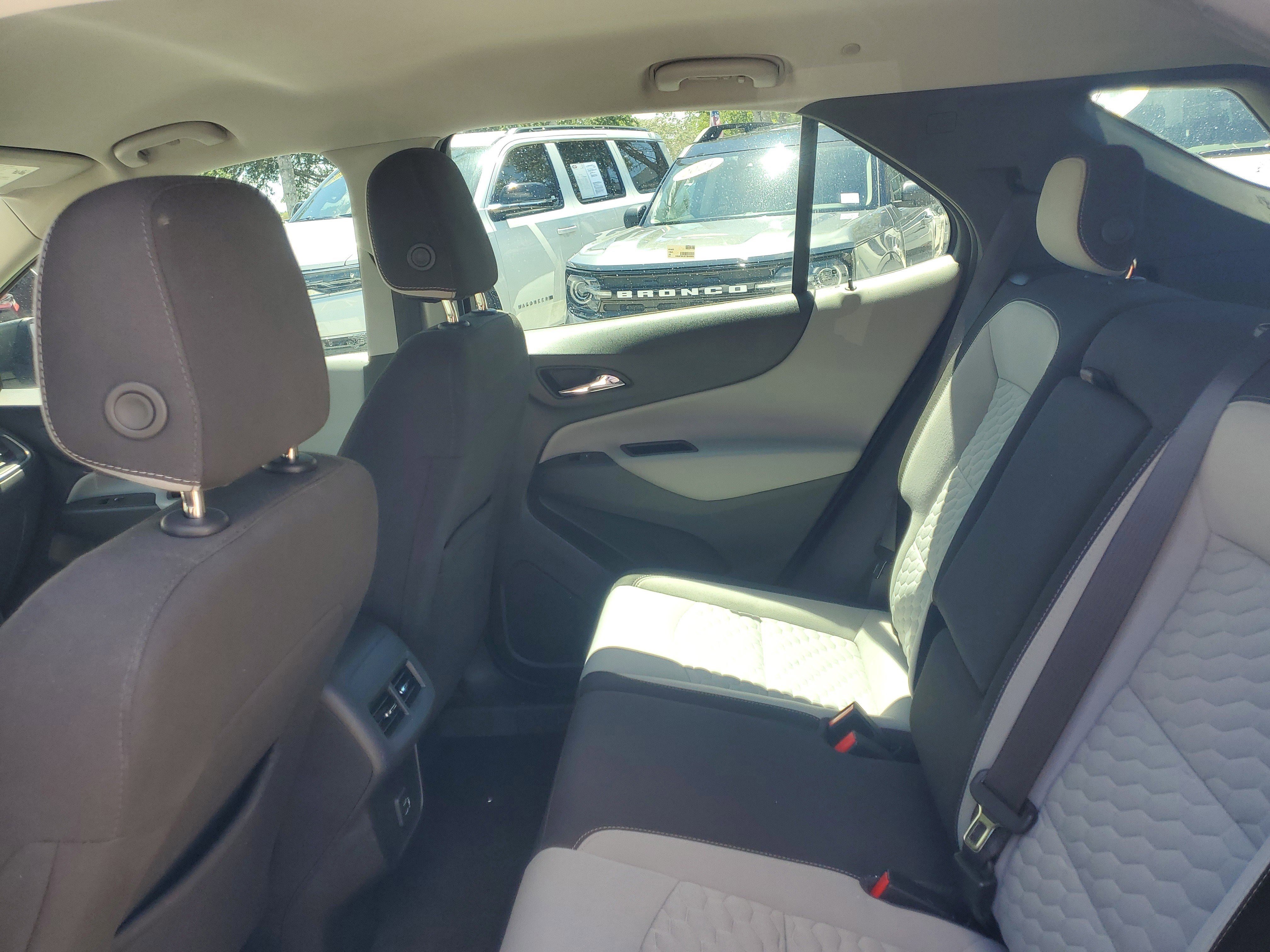 Used 2020 Chevrolet Equinox LS FWD image 11