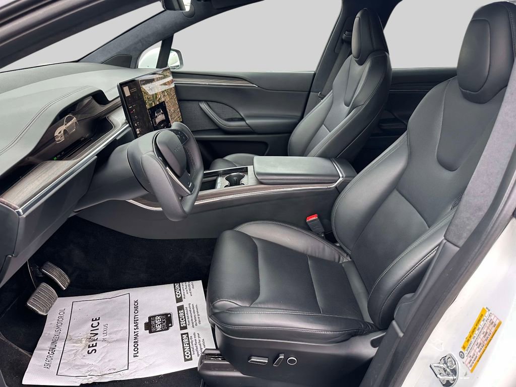 Used 2023 Tesla Model X image 10
