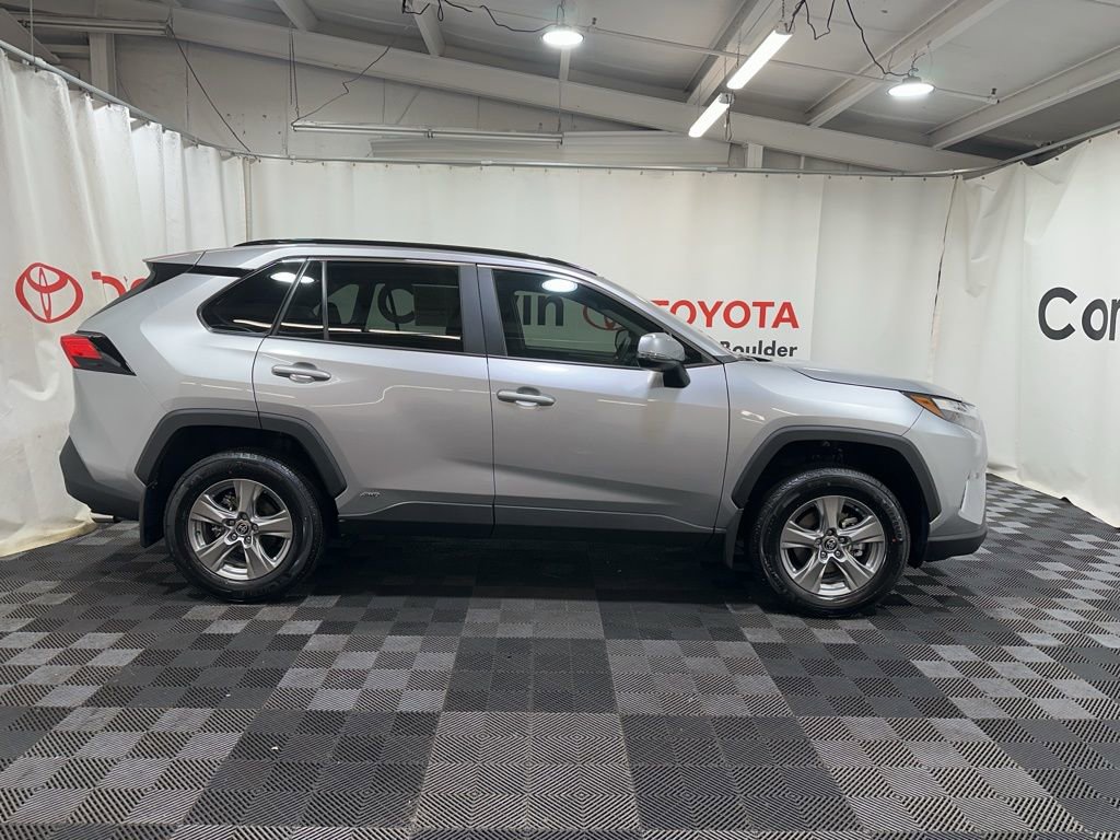 Used 2025 Toyota RAV4 XLE w/ Convenience Package image 7