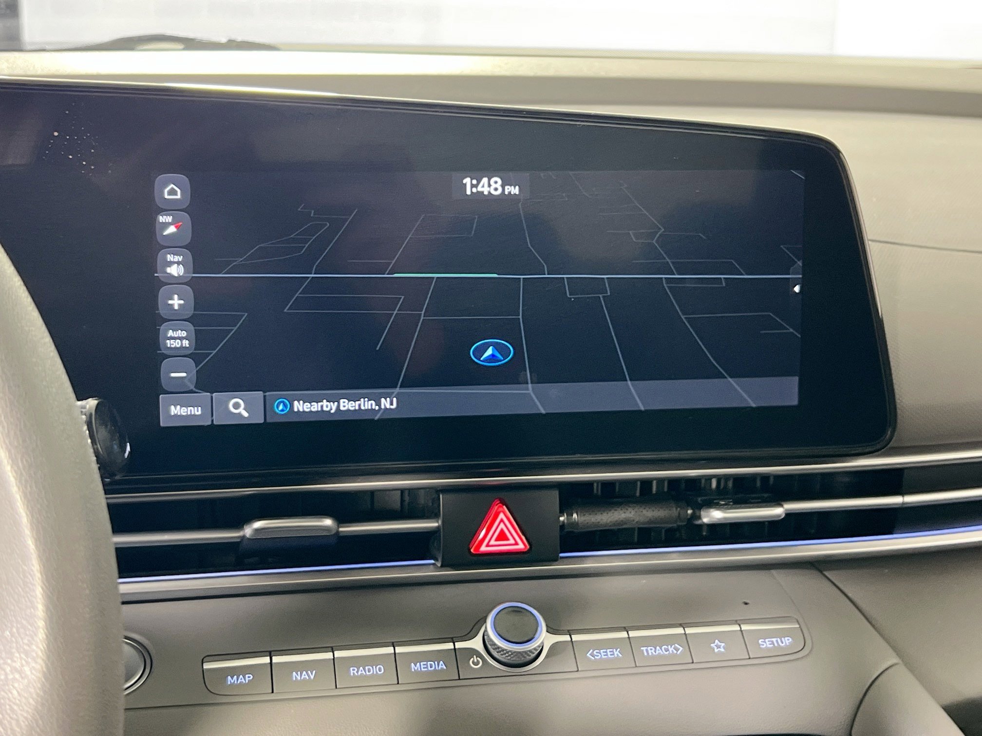 Used 2024 Hyundai Elantra SEL image 13