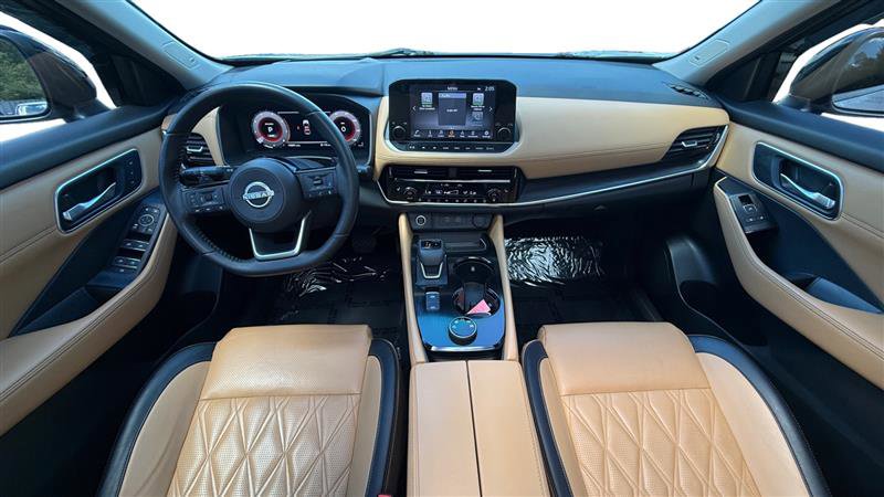 Used 2023 Nissan Rogue Platinum w/ Platinum Premium Package AWD/4WD image 12
