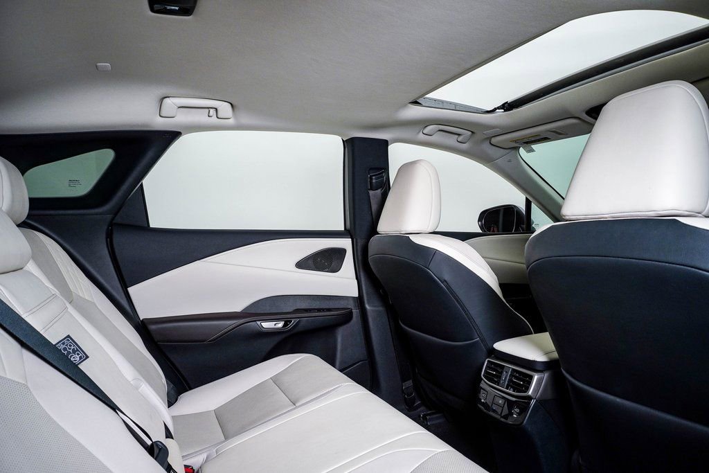 Used 2023 Lexus RX 350 Premium w/ Accessory Package image 15