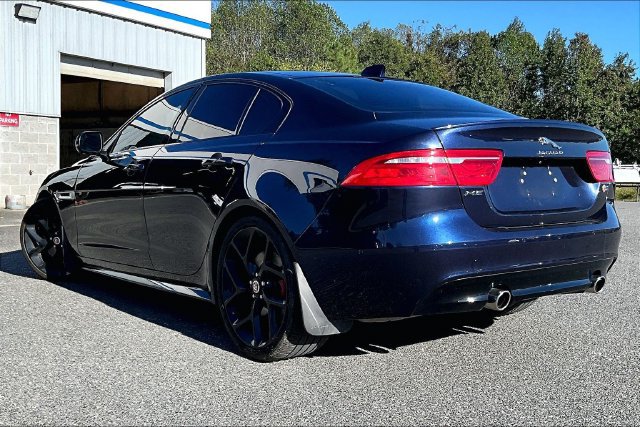 Used 2018 Jaguar XE S RWD image 3