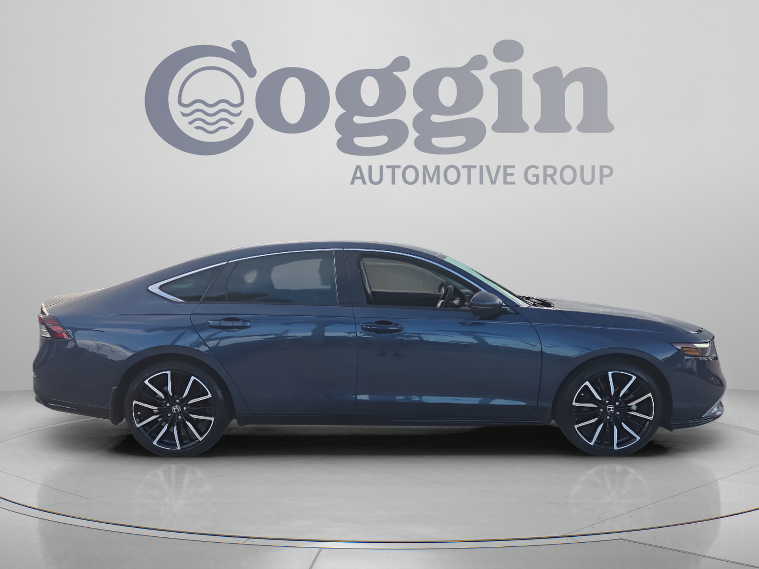 Used 2025 Honda Accord Touring image 6