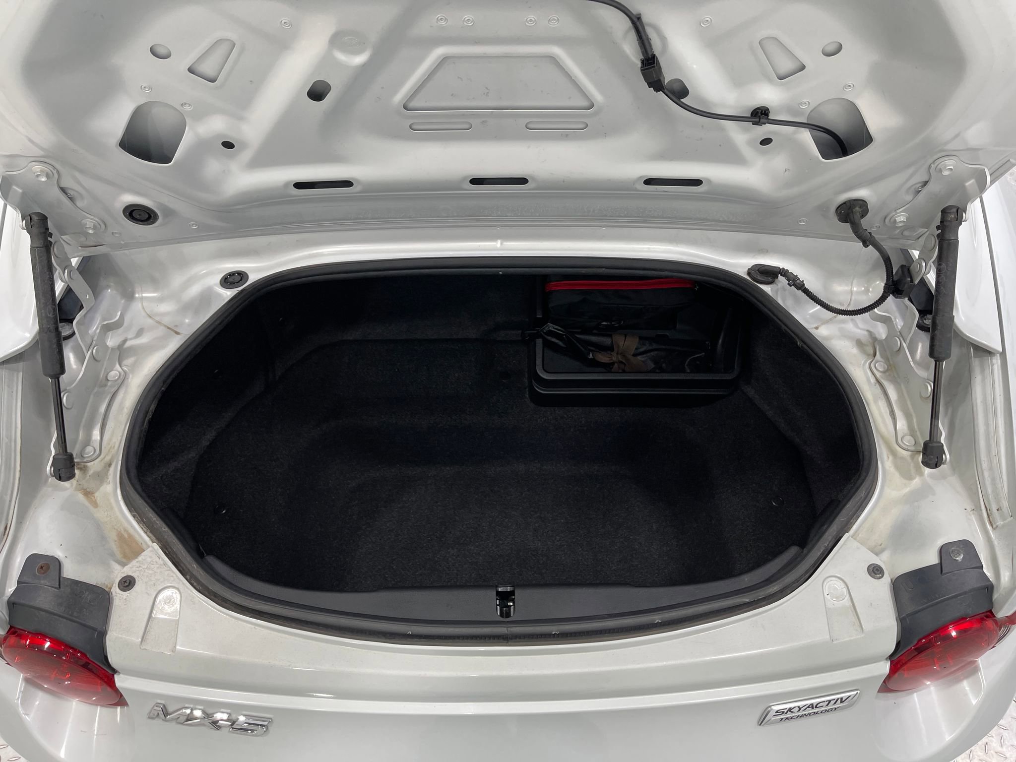 Used 2017 MAZDA MX-5 Miata RF Club image 23