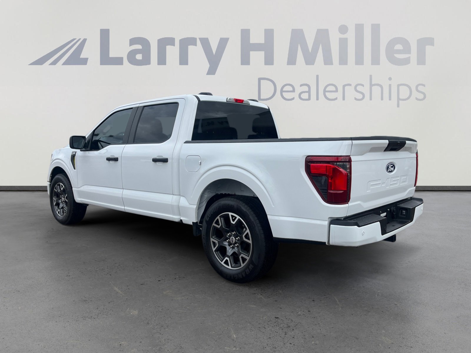 Used 2024 Ford F150 STX image 3