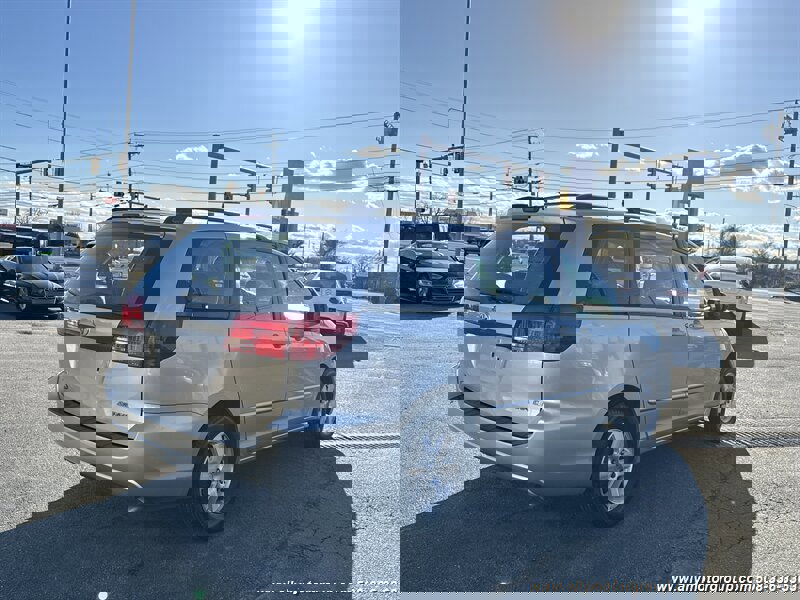 Used 2004 Toyota Sienna CE image 5