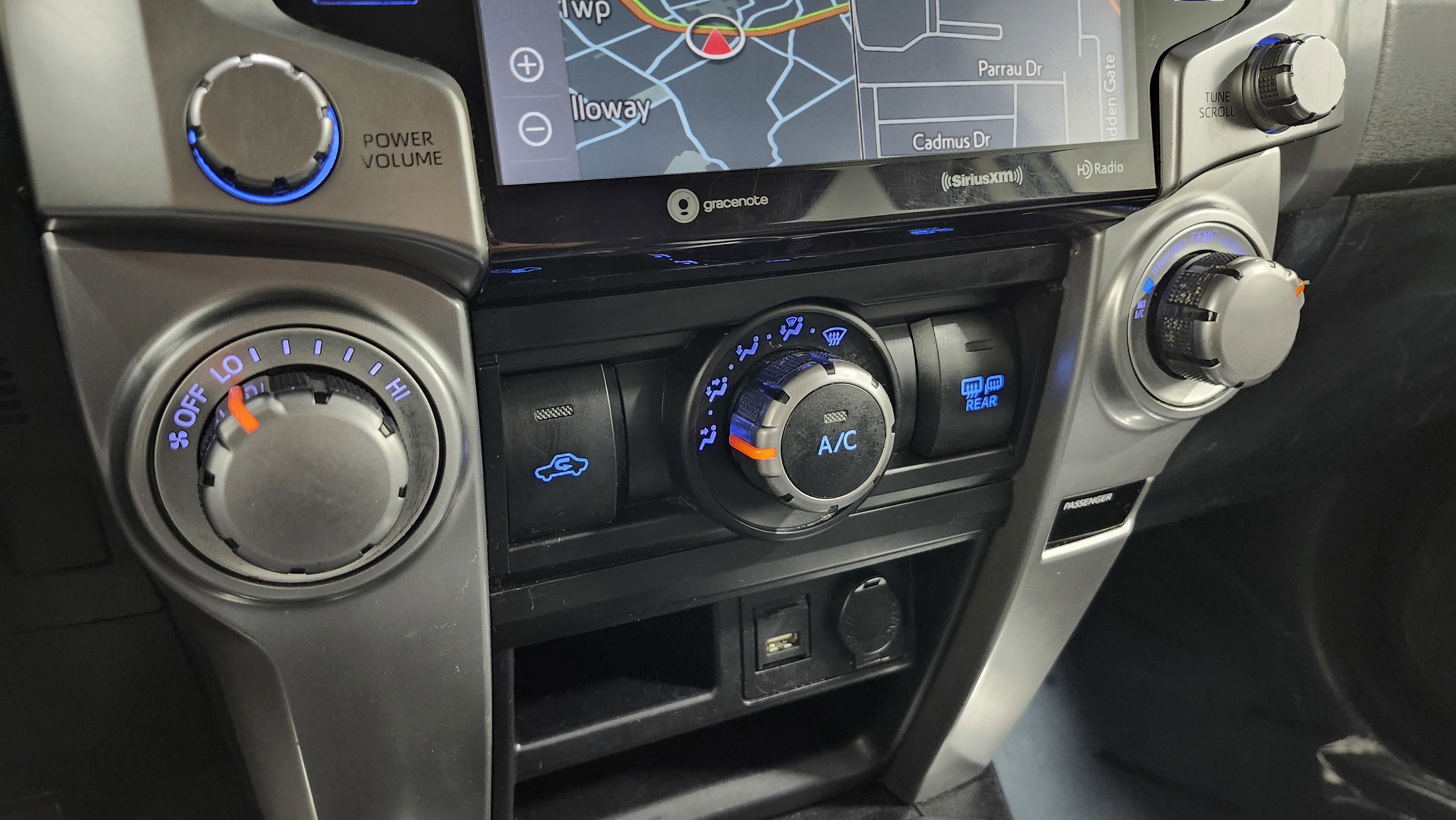 Used 2020 Toyota 4Runner SR5 image 30