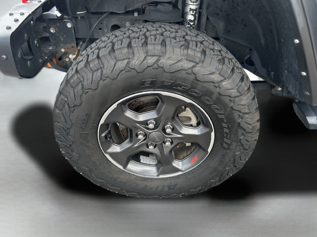Used 2021 Jeep Gladiator Rubicon w/ Dual Top Group AWD/4WD image 34