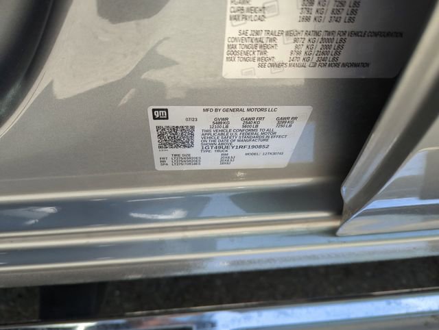 Used 2024 GMC Sierra 3500 SLT w/ SLT Premium Package AWD/4WD image 7