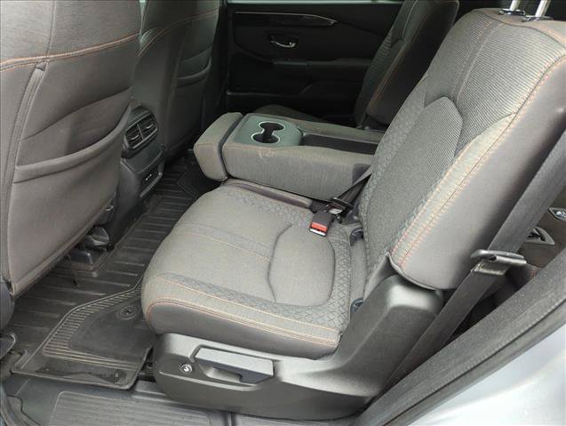 Used 2024 Honda Pilot Sport image 18