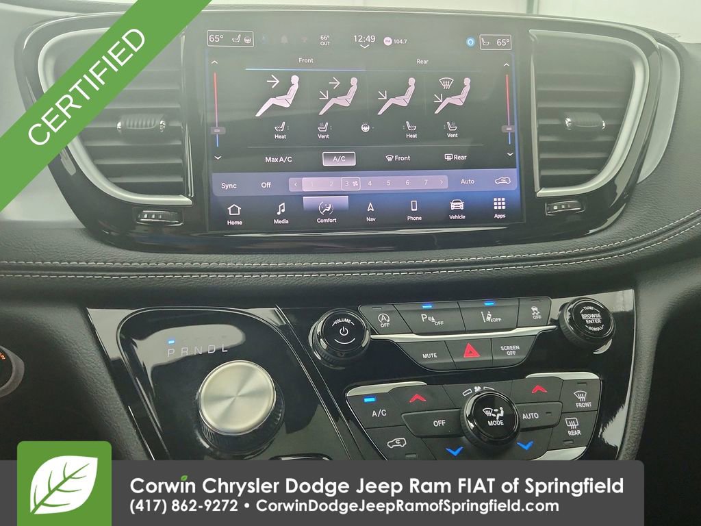 Certified 2025 Chrysler Pacifica Limited image 27