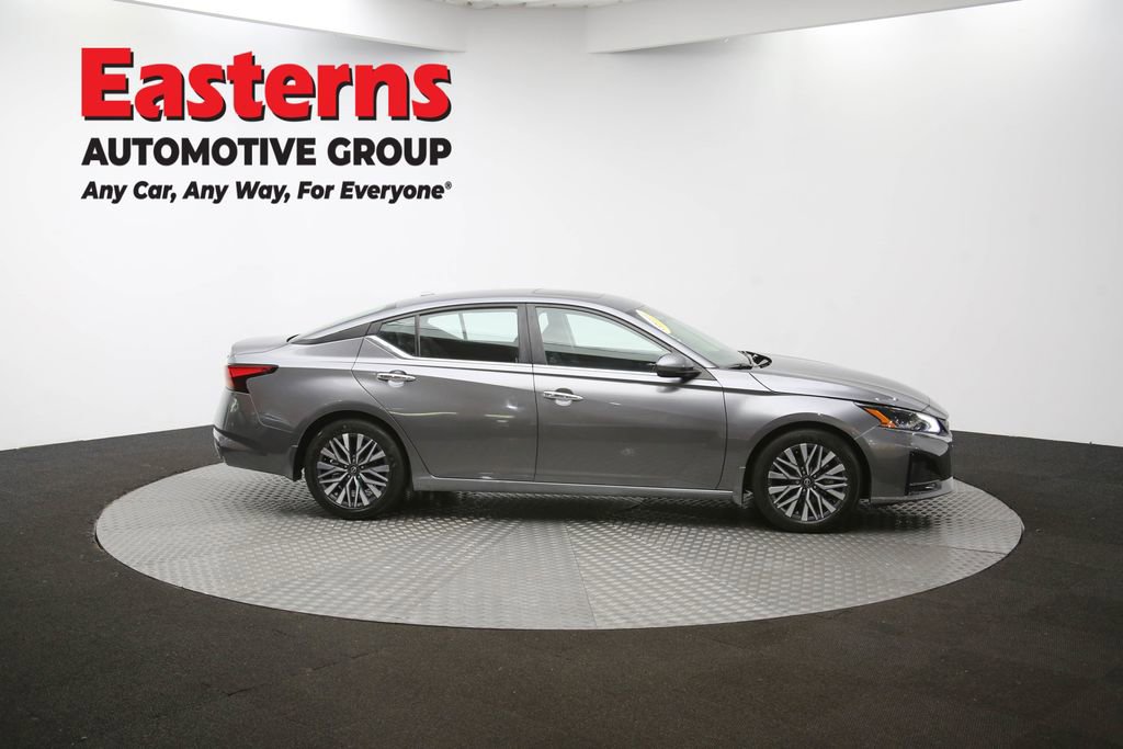 Used 2024 Nissan Altima 2.5 SV w/ SV Premium Package image 44