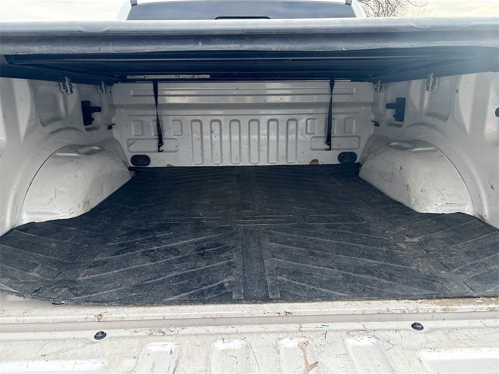 Used 2015 Ford F150 Platinum w/ Equipment Group 701A Luxury image 27