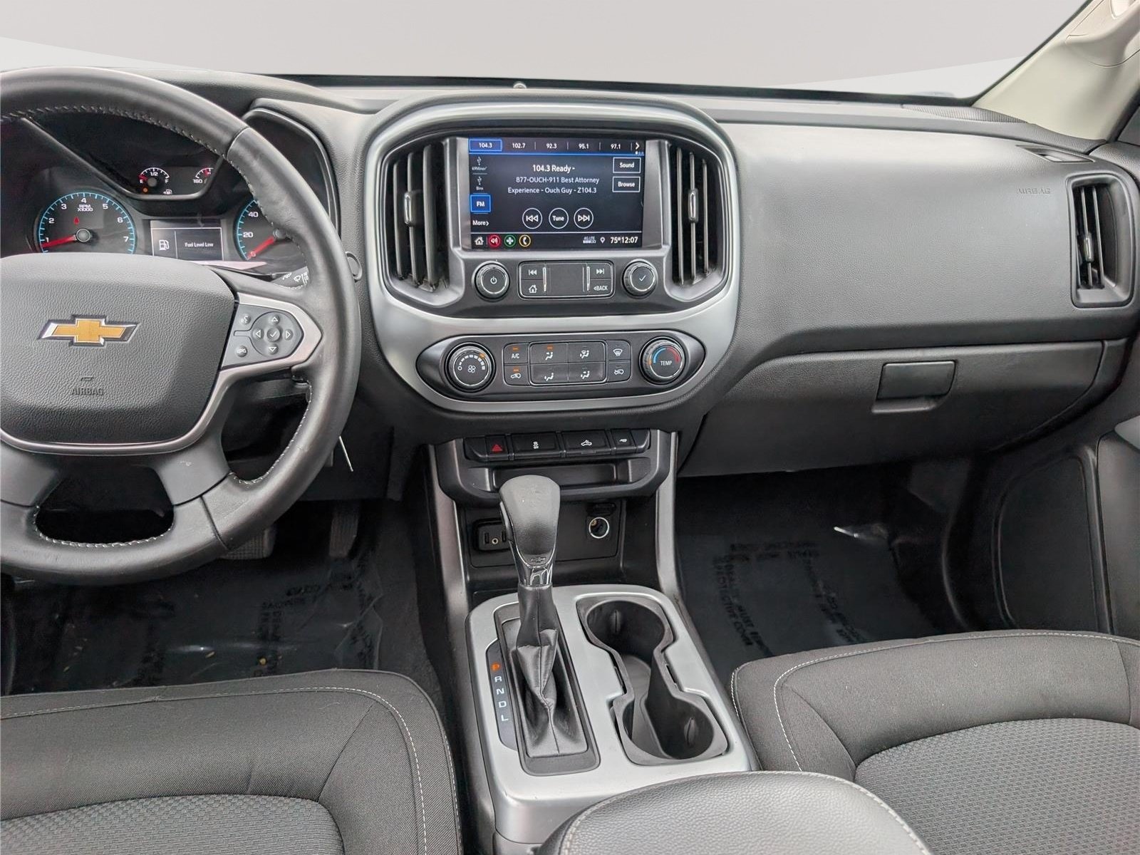 Used 2022 Chevrolet Colorado LT AWD/4WD image 18