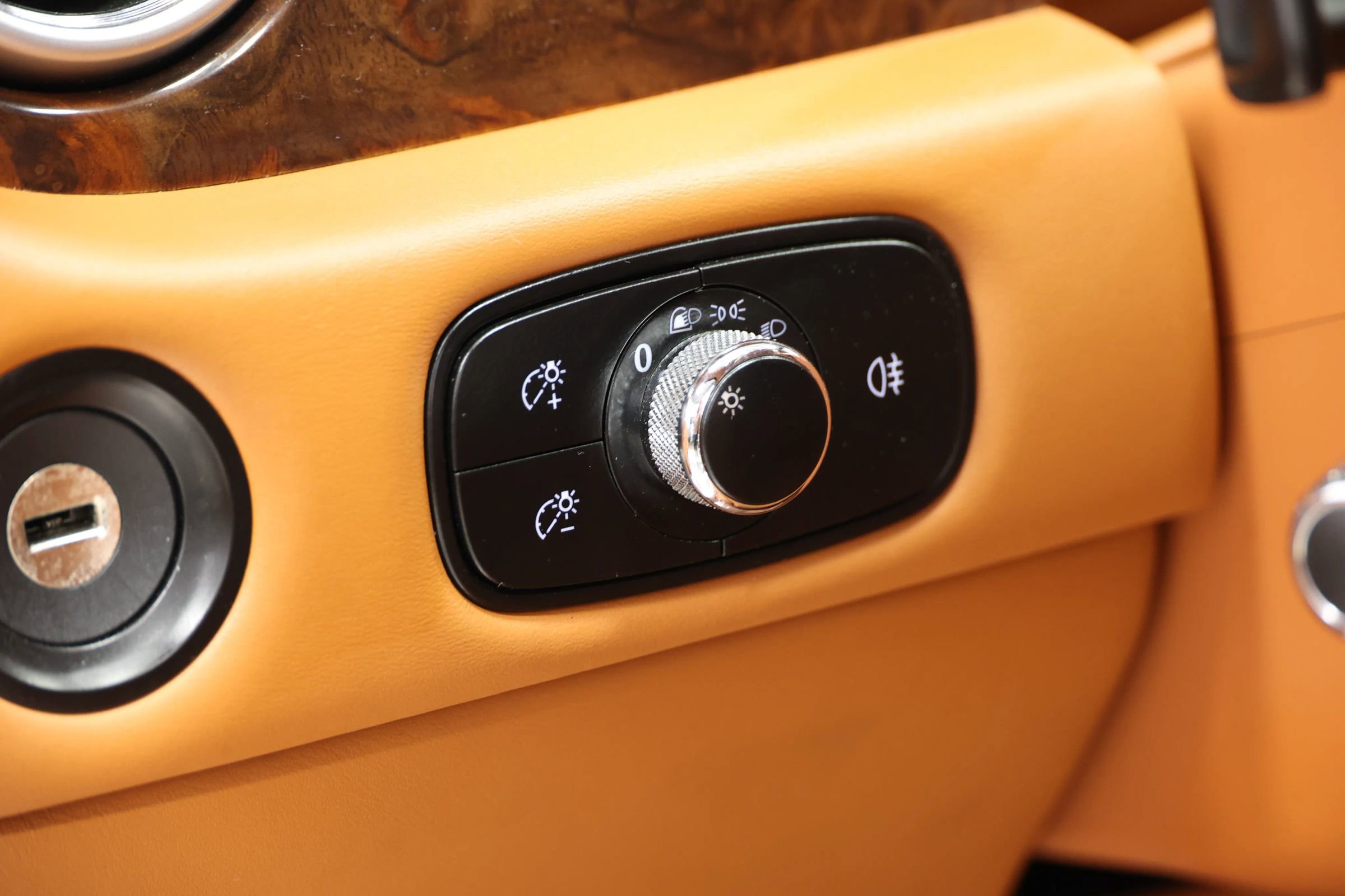 Used 2015 Bentley Continental GT AWD/4WD image 26