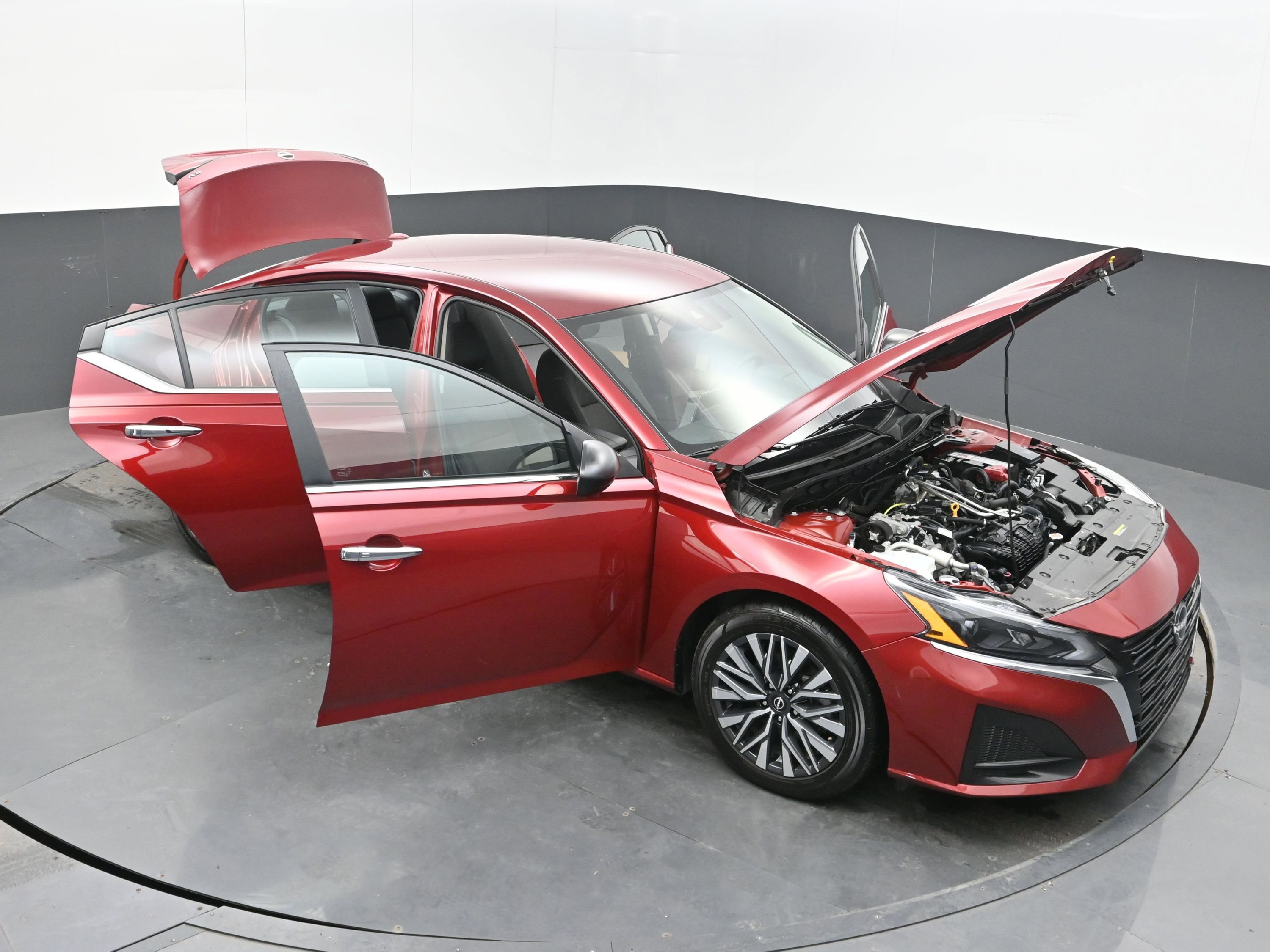 Used 2024 Nissan Altima 2.5 SV image 36