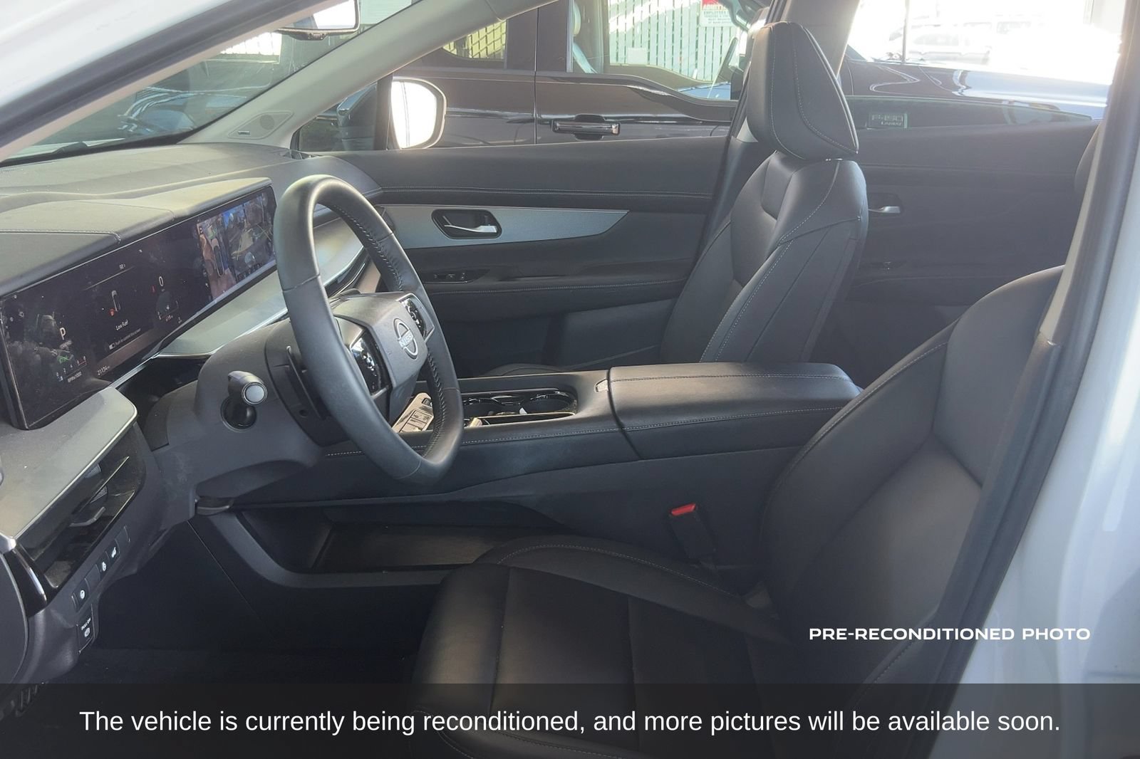 Used 2025 Nissan Murano SL w/ Cargo Package AWD/4WD image 11
