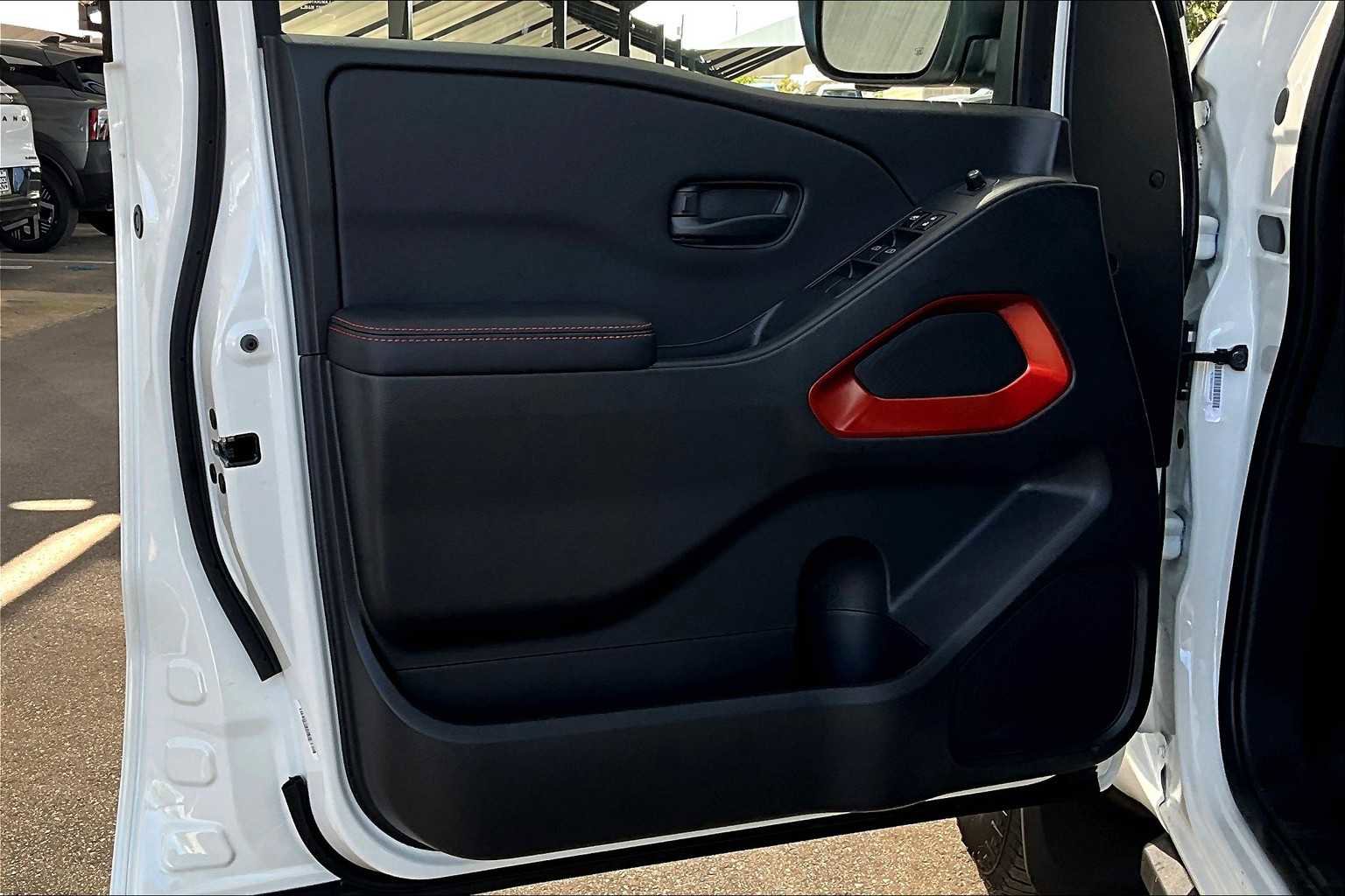 New 2026 Nissan Frontier PRO-4X image 13