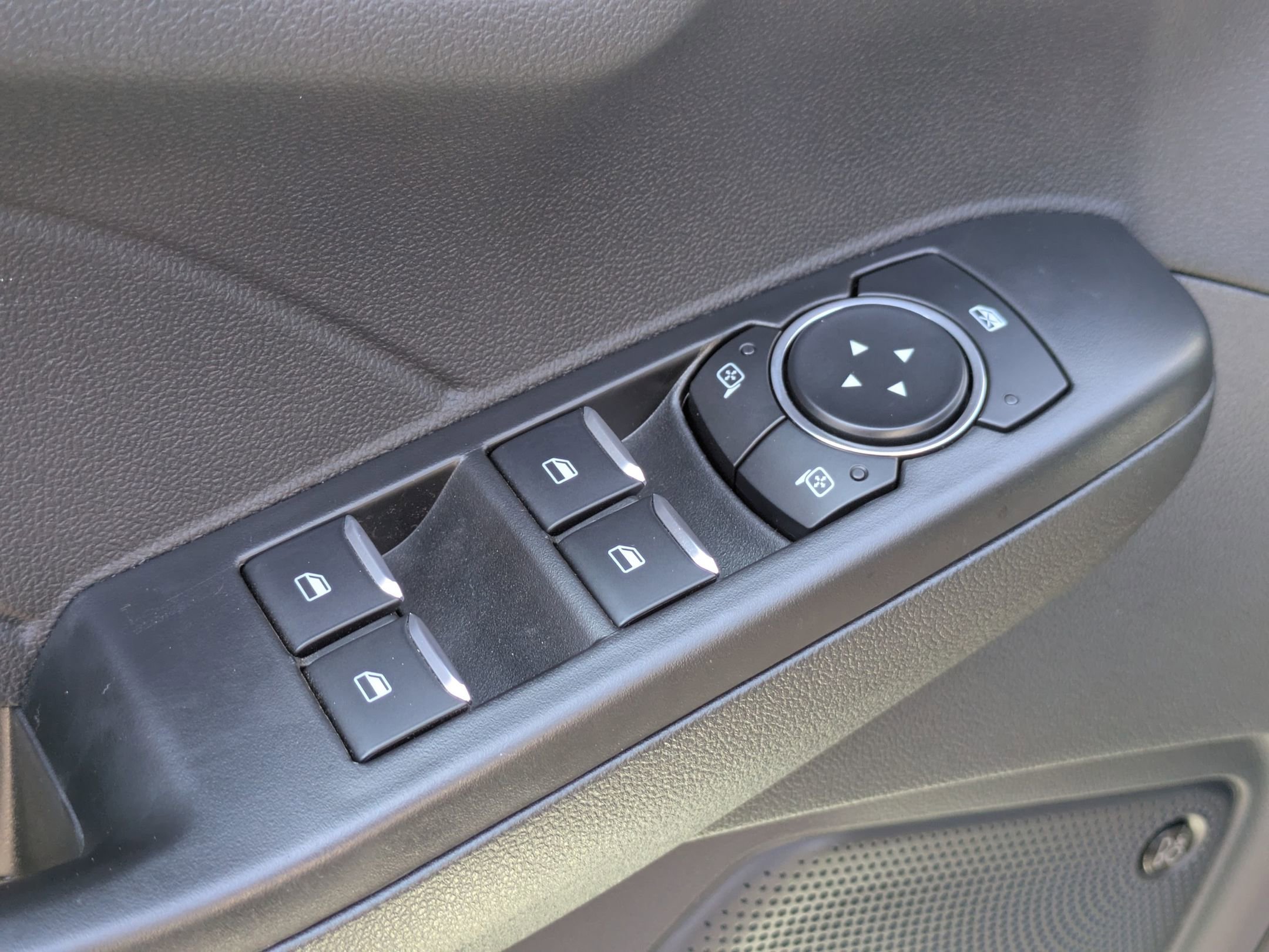 New 2025 Ford Escape SE w/ PHEV Premium Package image 10