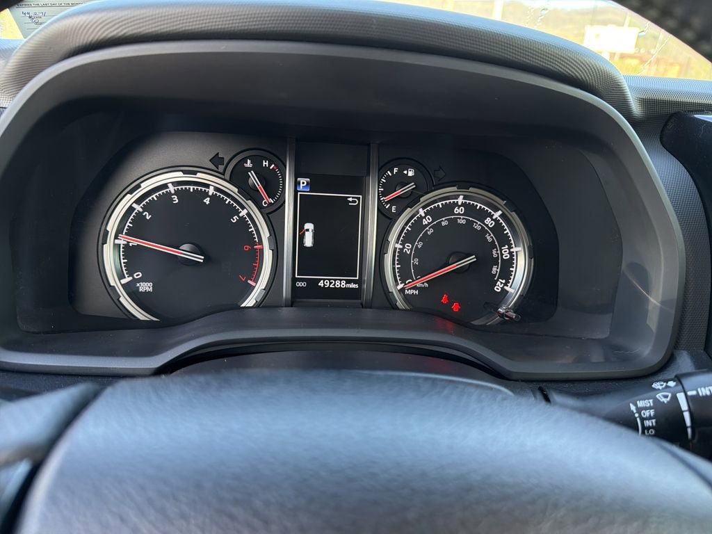 Used 2020 Toyota 4Runner TRD Off-Road Premium w/ Moonroof Package AWD/4WD image 18