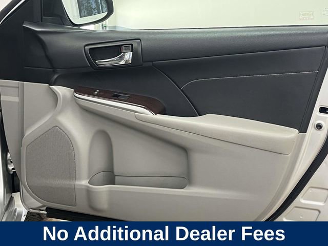 Used 2013 Toyota Camry XLE w/ Leather Pkg FWD image 28