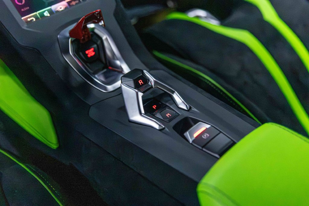 Used 2022 Lamborghini Huracan STO RWD image 53
