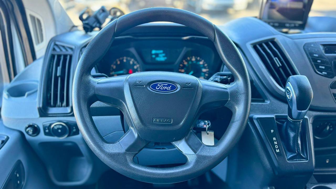 Used 2018 Ford Transit 250 130 Low Roof RWD image 20