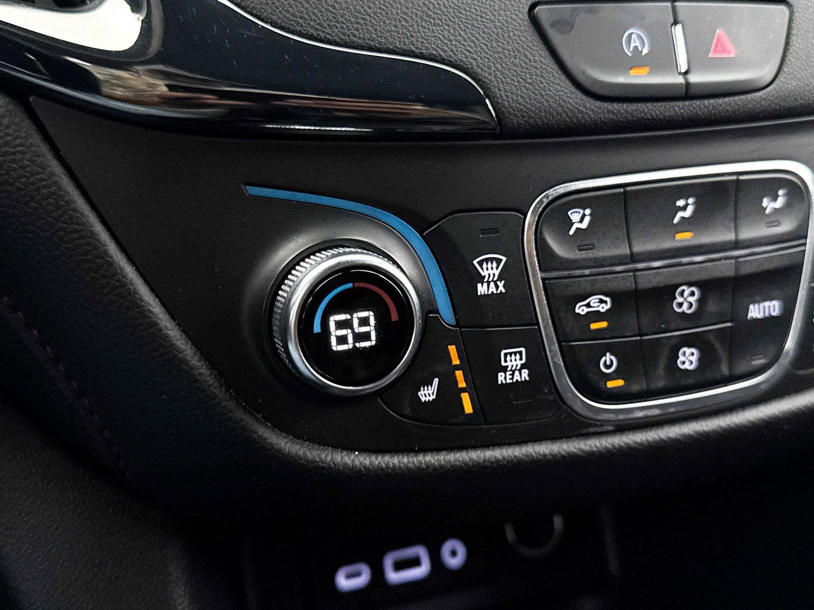 Used 2024 Chevrolet Equinox RS FWD image 23