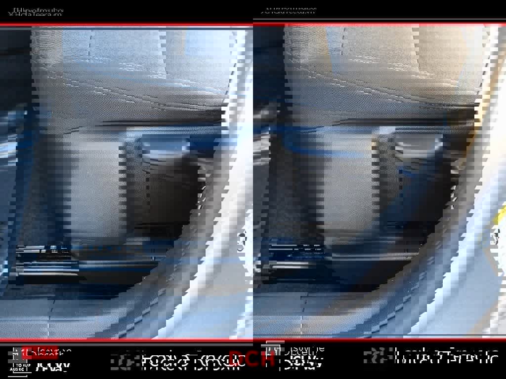 Used 2024 Chevrolet Trax LS w/ Driver Confidence Package image 17