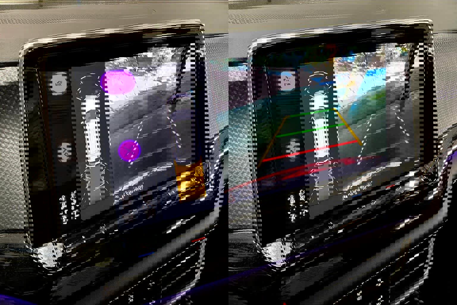 Used 2025 Volkswagen Atlas Cross Sport SEL R-Line image 24