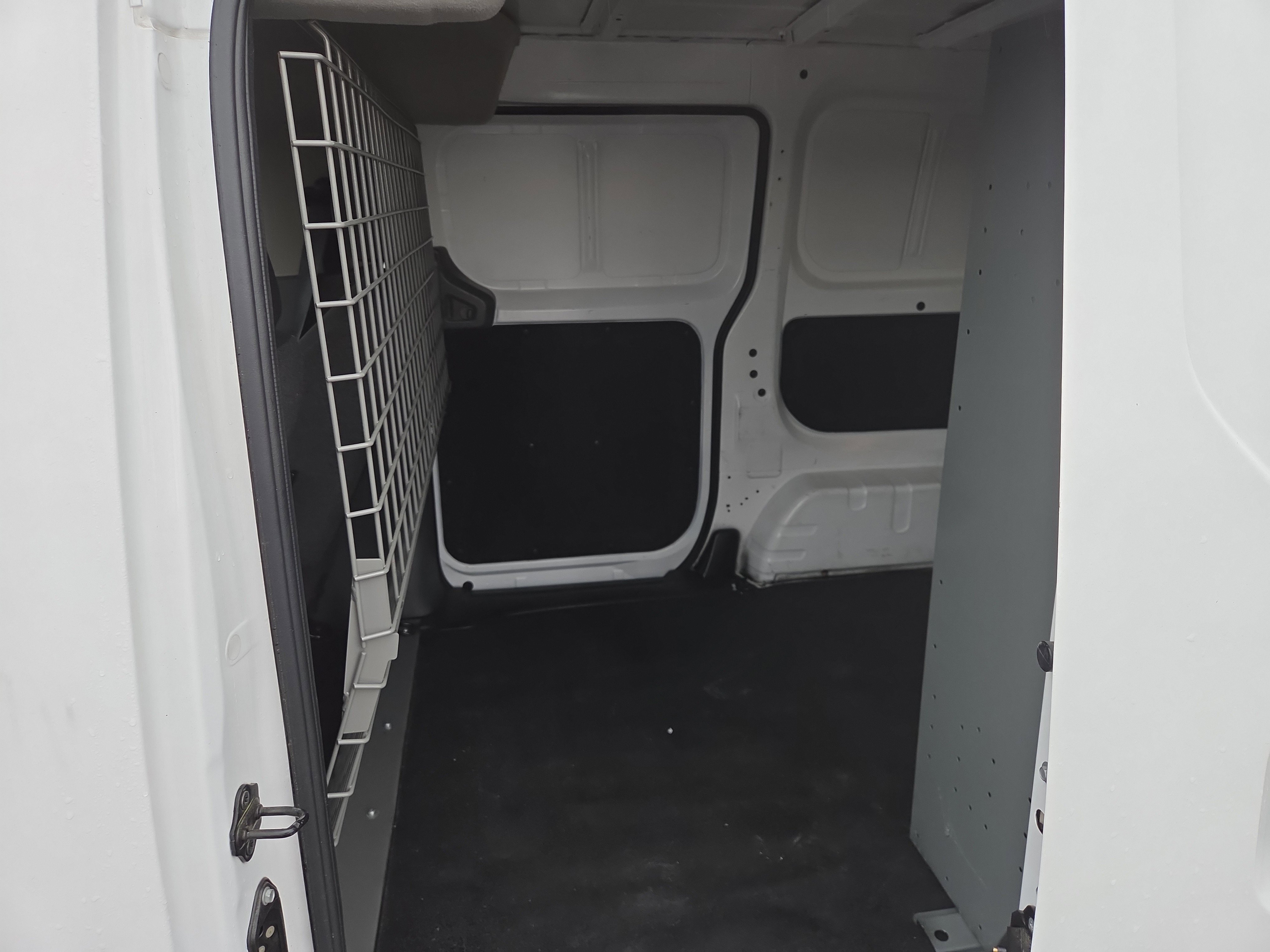 Used 2019 Nissan NV200 SV w/ Navigation Package FWD image 12
