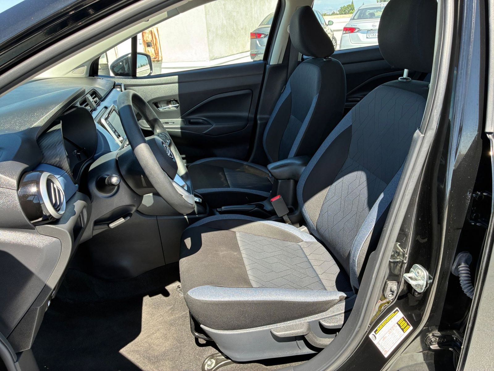 Used 2025 Nissan Versa SV FWD image 24