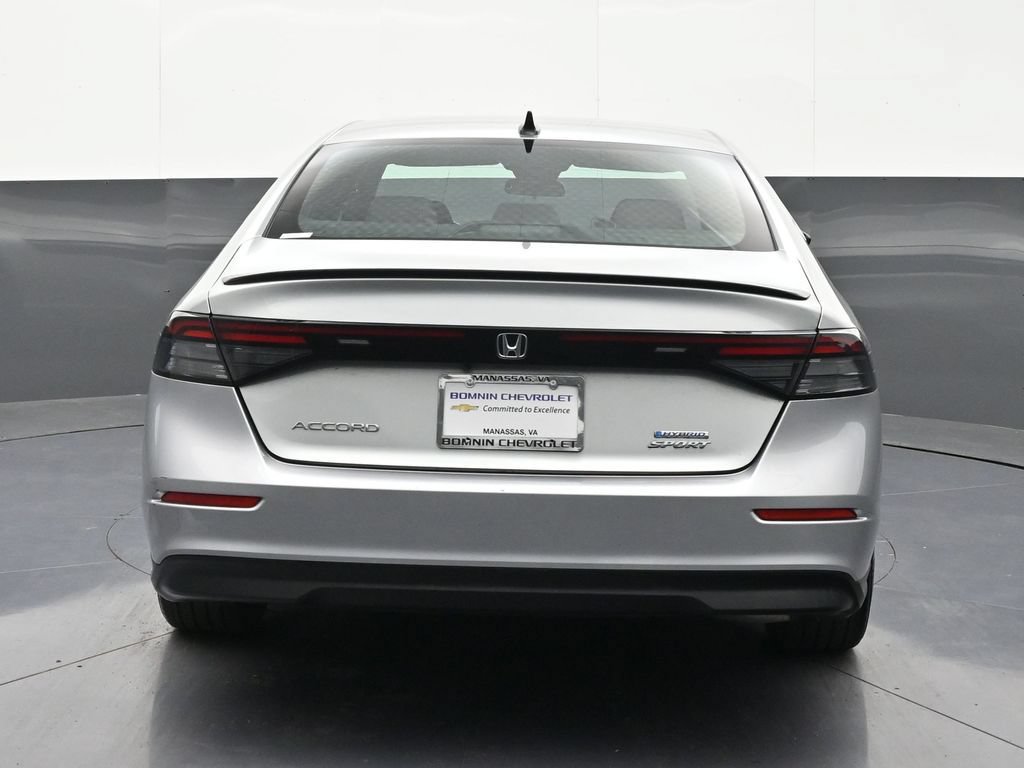 Used 2024 Honda Accord Sport image 4