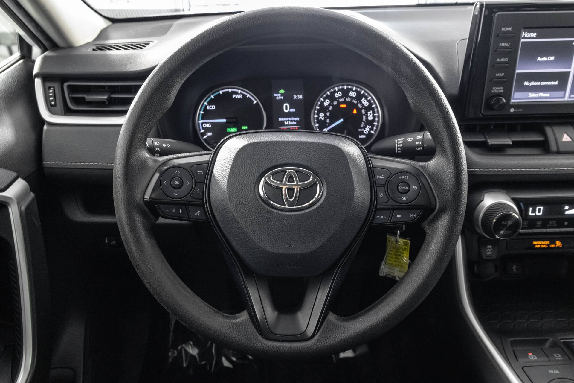 Used 2022 Toyota RAV4 LE AWD/4WD image 27