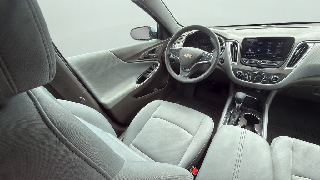 Used 2024 Chevrolet Malibu LT w/ LPO, Floor Liner Package FWD image 22