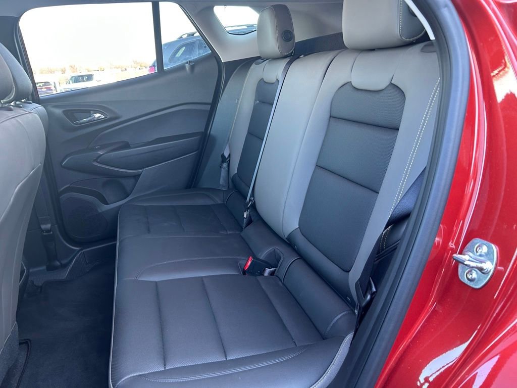 Used 2024 Chevrolet Trax ACTIV w/ Driver Confidence Package image 22