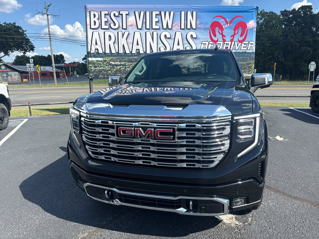 Used 2025 GMC Sierra 1500 Denali AWD/4WD image 2