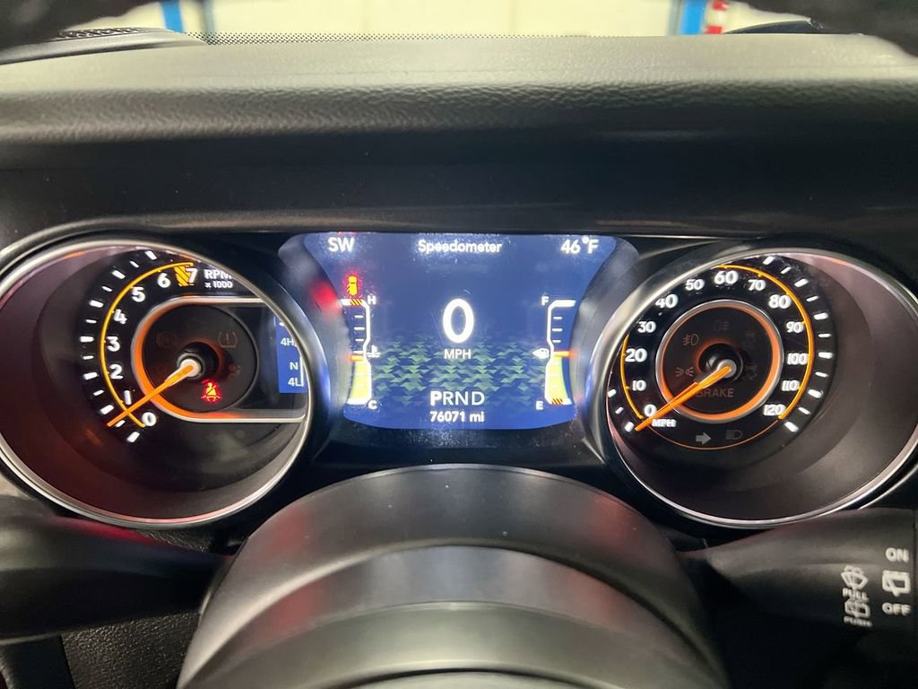 Used 2022 Jeep Wrangler Unlimited Sport AWD/4WD image 12