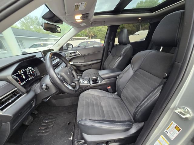 Used 2023 Mitsubishi Outlander SE image 4