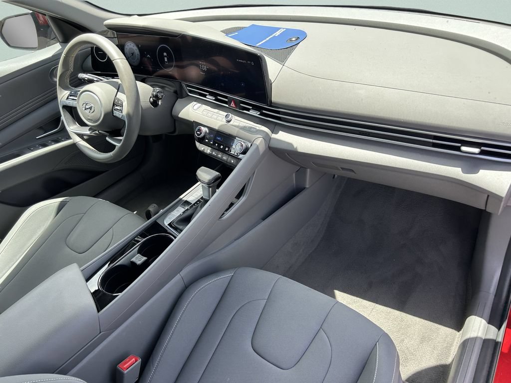 Certified 2023 Hyundai Elantra SEL w/ Convenience Package FWD image 17