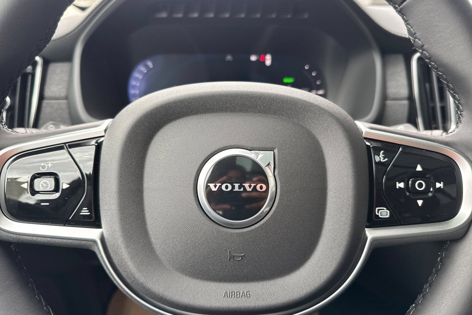 New 2026 Volvo XC90 T8 Ultra w/ Protection Package AWD/4WD image 26
