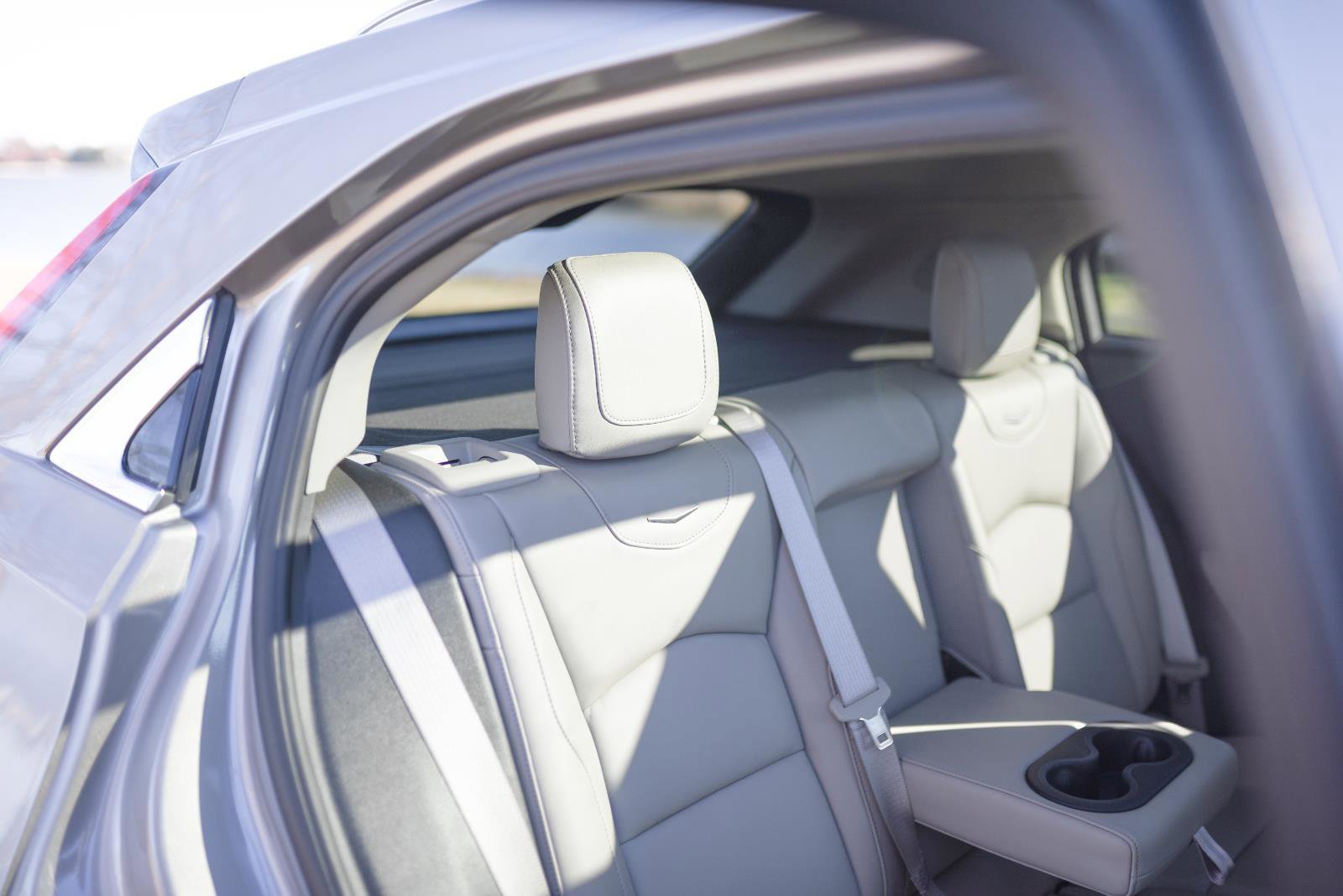 Used 2022 Cadillac XT4 Premium Luxury w/ Enhanced Visibility Package image 41