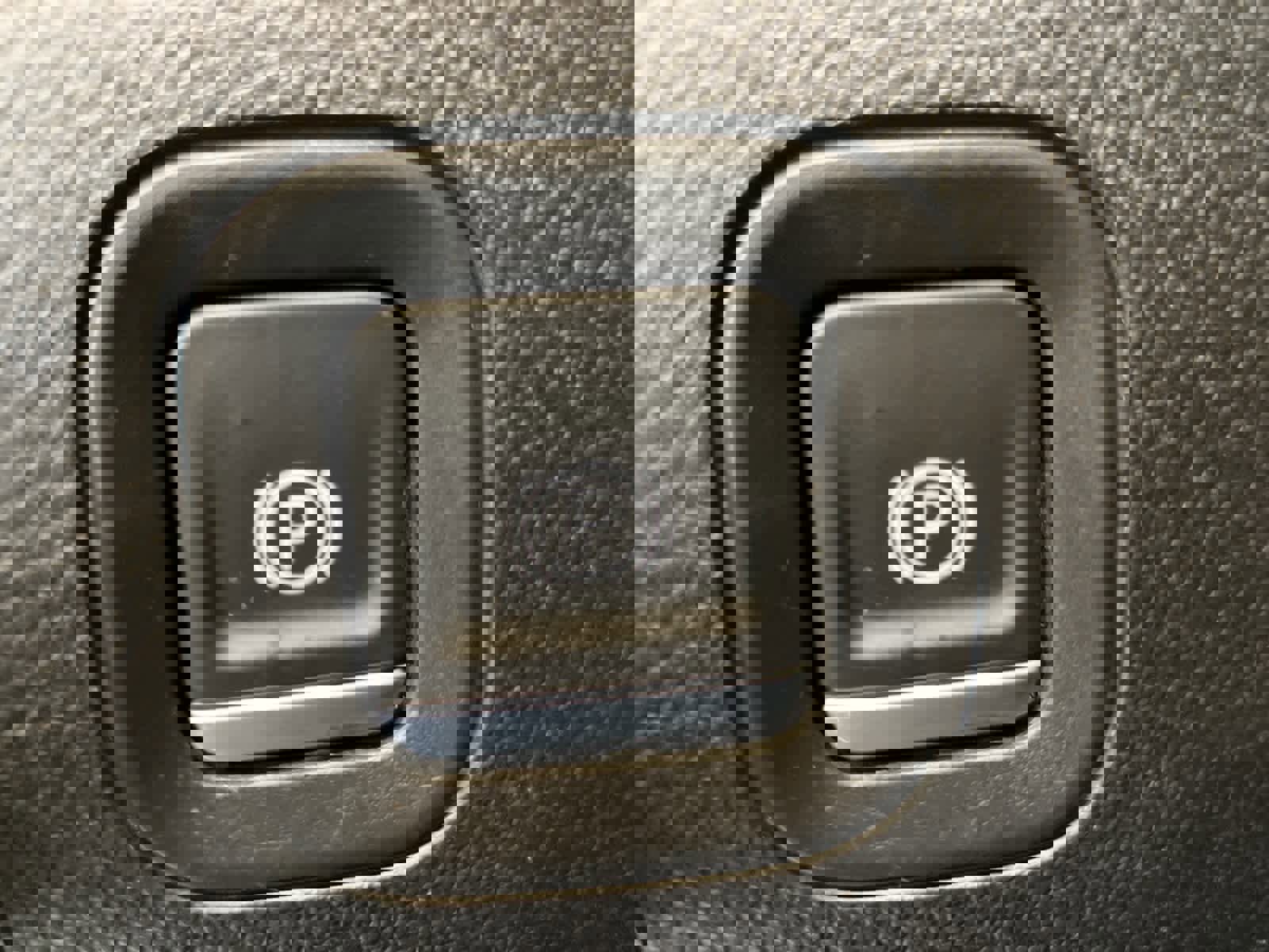 Used 2021 Chevrolet Silverado 2500 Custom w/ Custom Value Package image 14