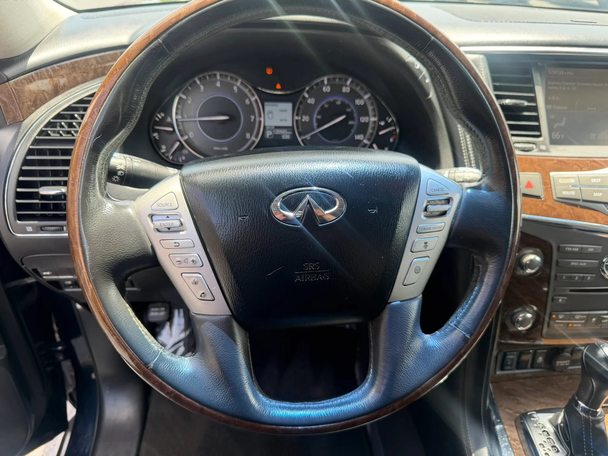 Used 2016 INFINITI QX80 4WD w/ Driver's Assistance Package image 20