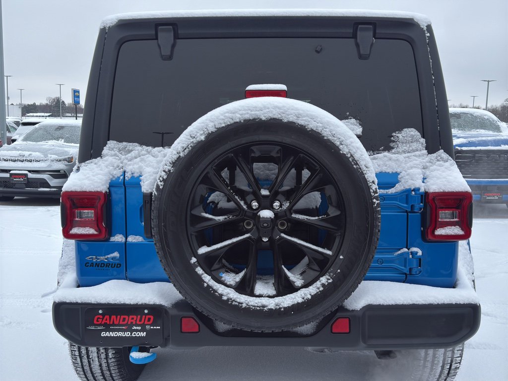 Used 2022 Jeep Wrangler Unlimited Sahara image 21