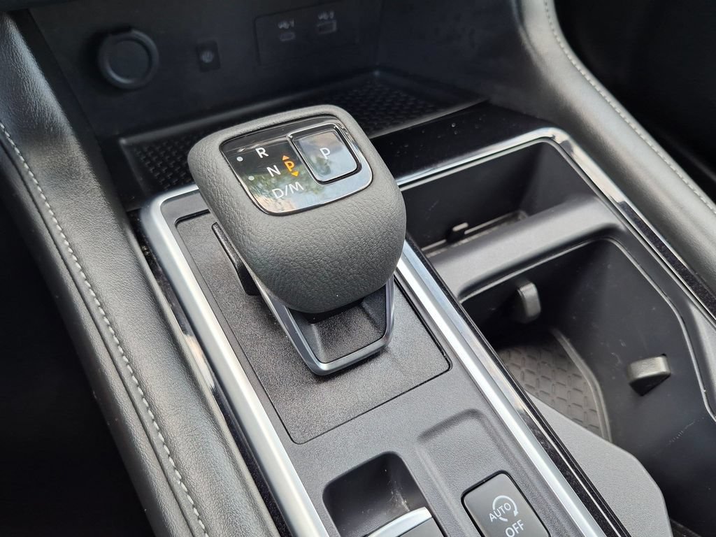 Used 2024 Nissan Pathfinder SL w/ SL Premium Package AWD/4WD image 25